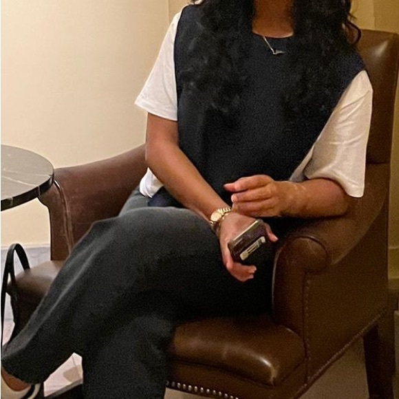 Zara Tshirt with navy knit detail - Picture 4 of 4